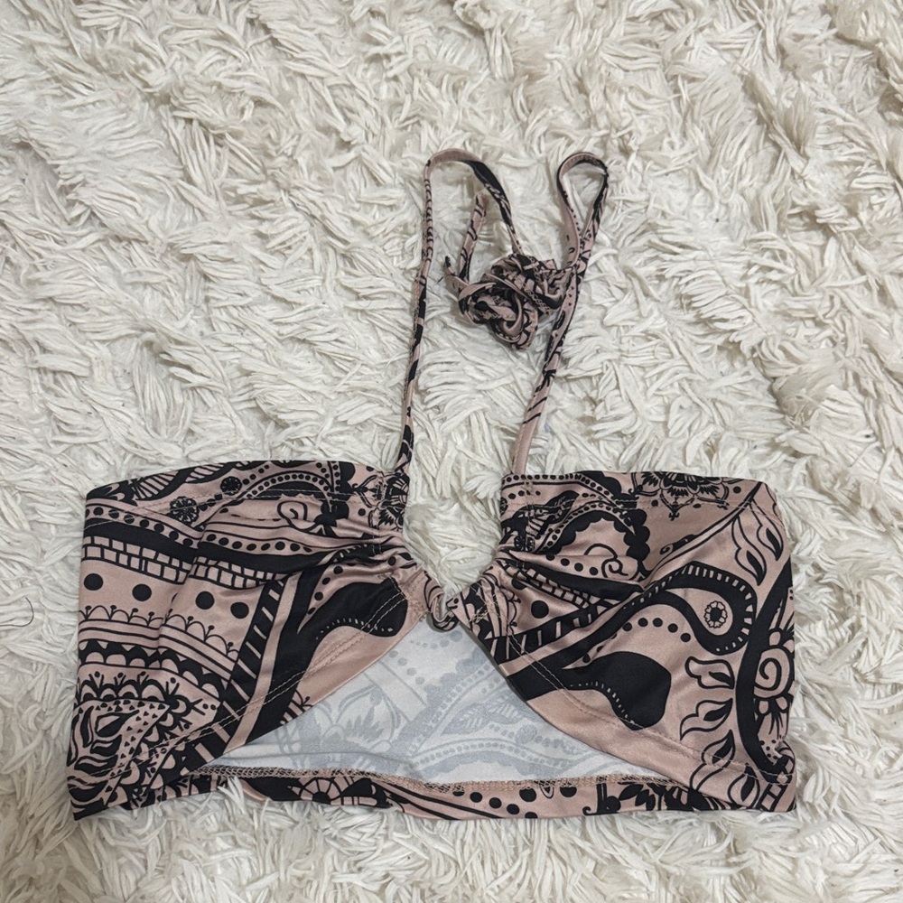 Elegant Black and Tan Bandeau Top